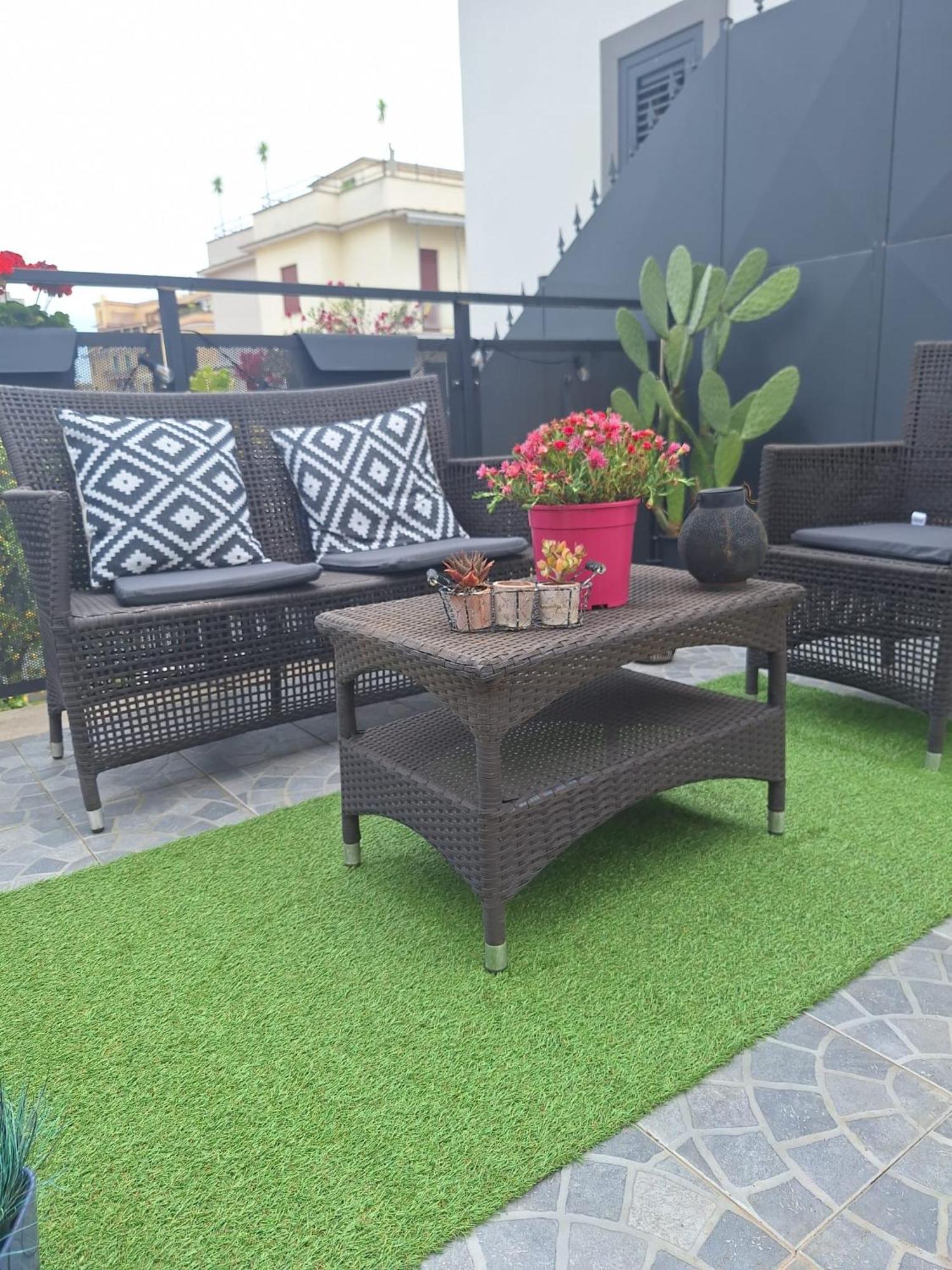 Vic Pigneto, Luxury House Terrace Apartment Rom